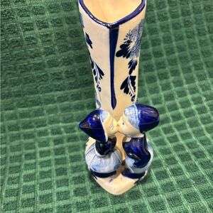 Vintage Delft Blue bud vase with Kissing Couple